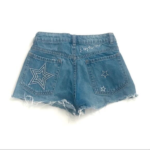 H&M Loves Coachella Daydreamer Shorts - Picture 3 of 8